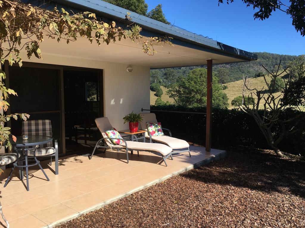 Hillcrest Mountain View Retreat Bed & Breakfast Crystal Creek Екстериор снимка